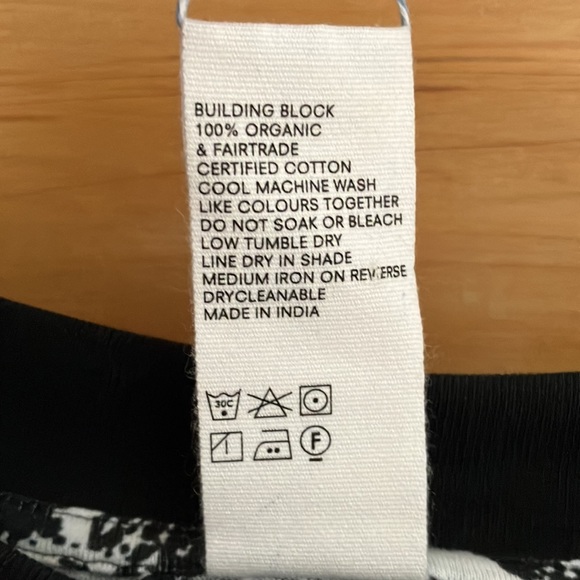 Beautiful dress by Kowtow, with waist tie, size M - Picture 4 of 4